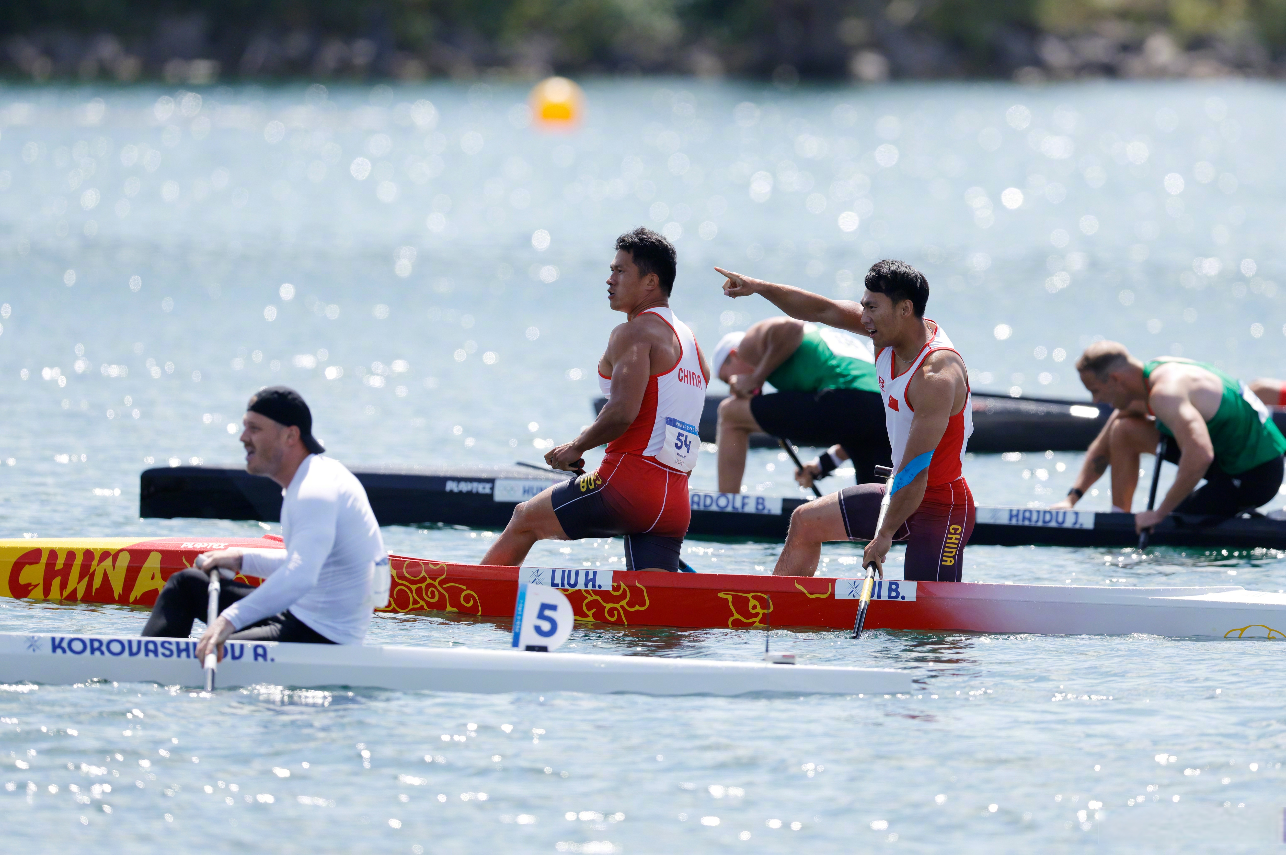 乐鱼官方登录入口-包含双人划艇赛：同舟共济的竞技精神的词条