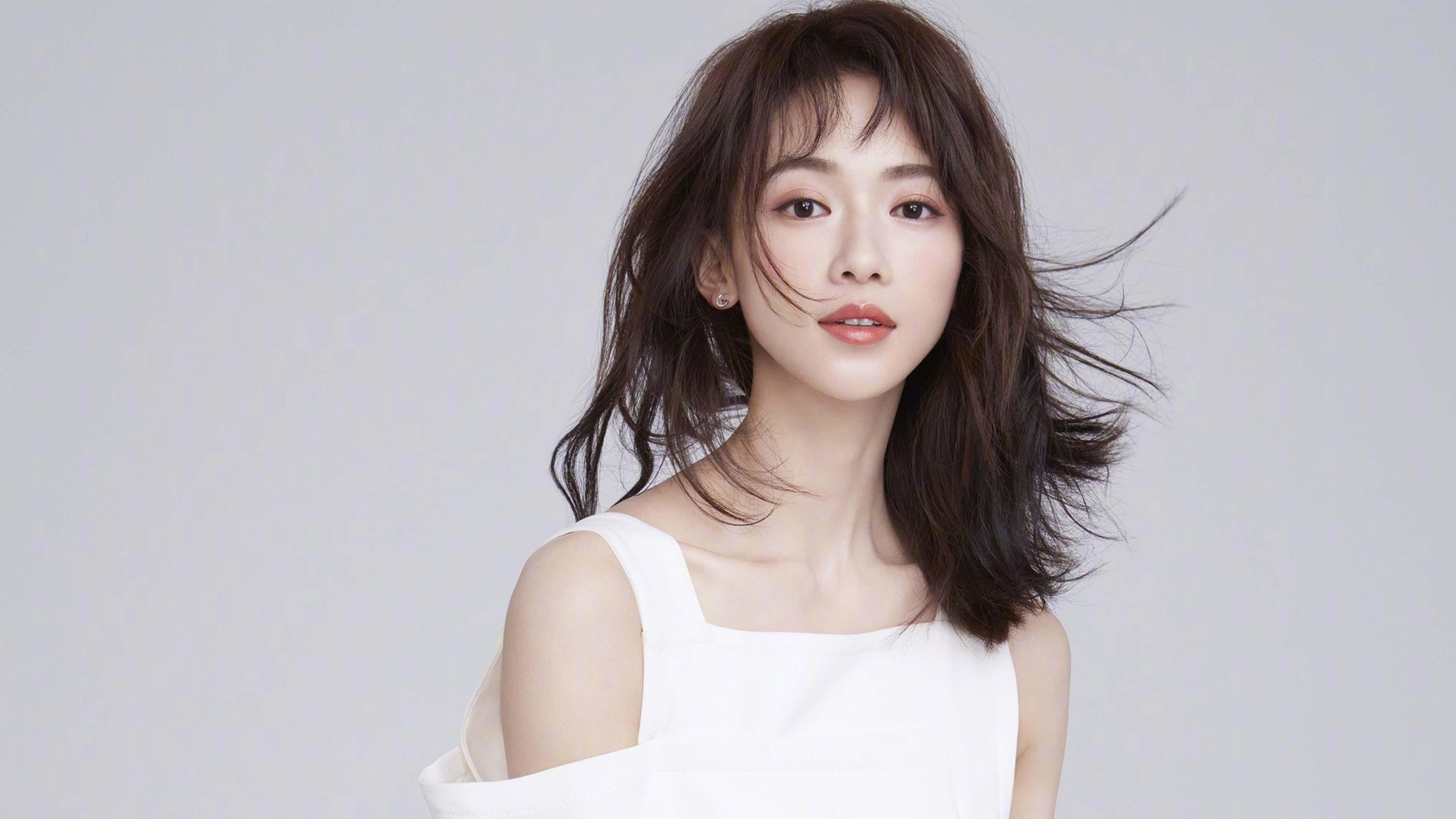 “西甲战况精彩纷呈,球队各自奋勇向前”,西甲阵容排行榜