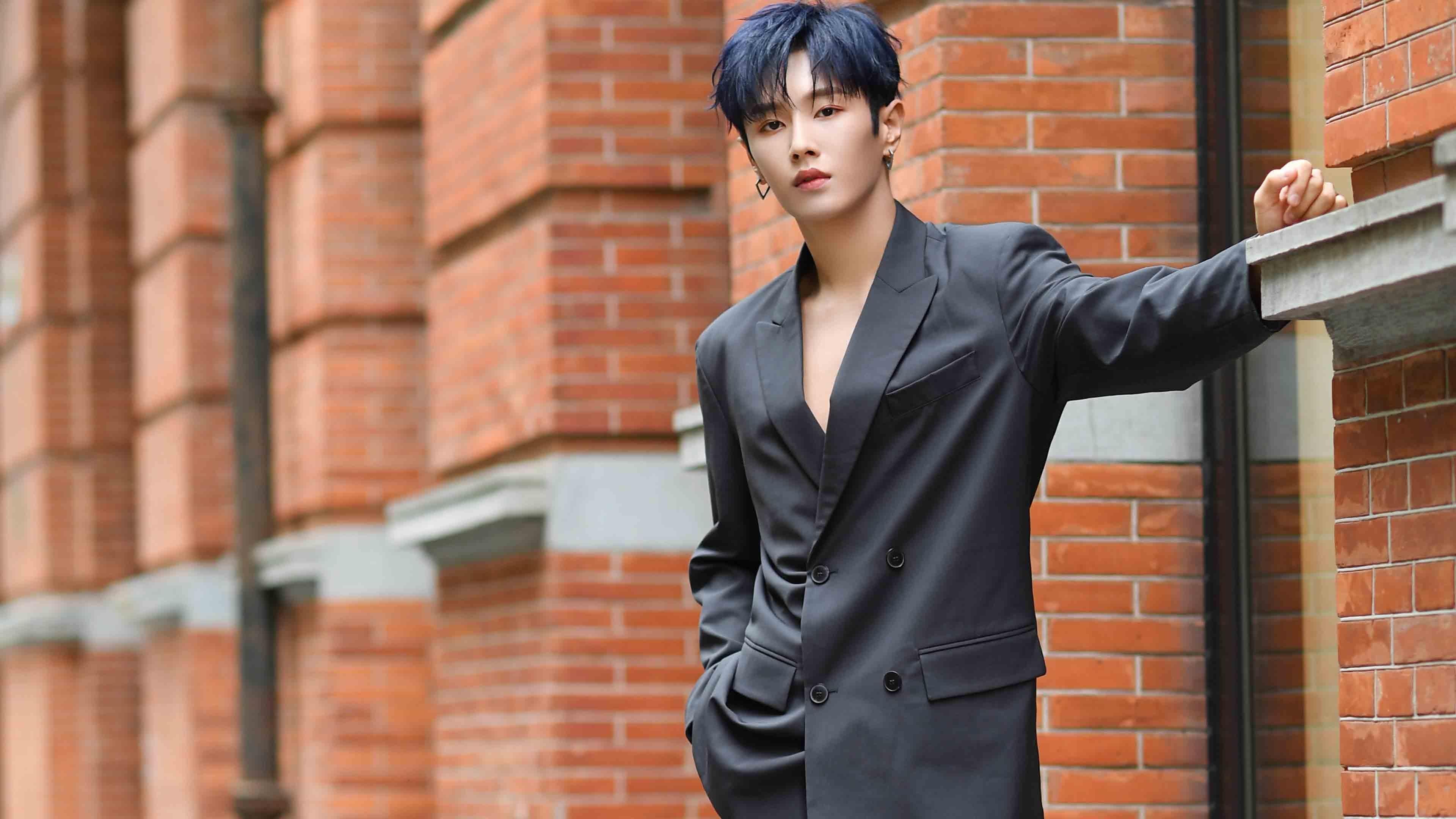 大型水上飞人表演,激流与空中的极限挑战,水上飞人有危险吗